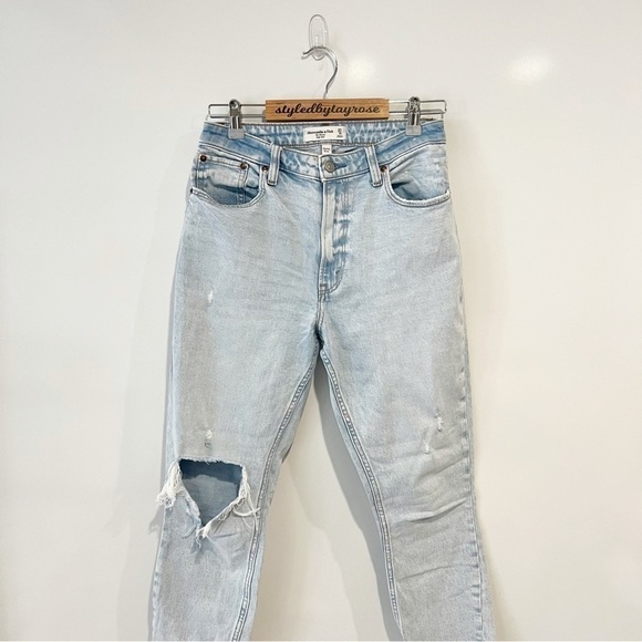 Abercrombie & Fitch Curve Love High Rise Skinny Jean - Picture 3 of 6